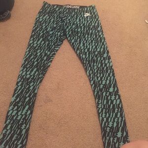 Nike leggings (Medium)