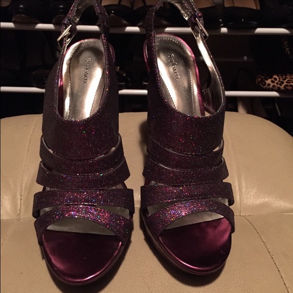 Heels - Picture 1 of 2