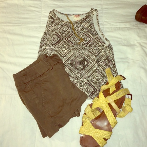 Black & White Crop Top
