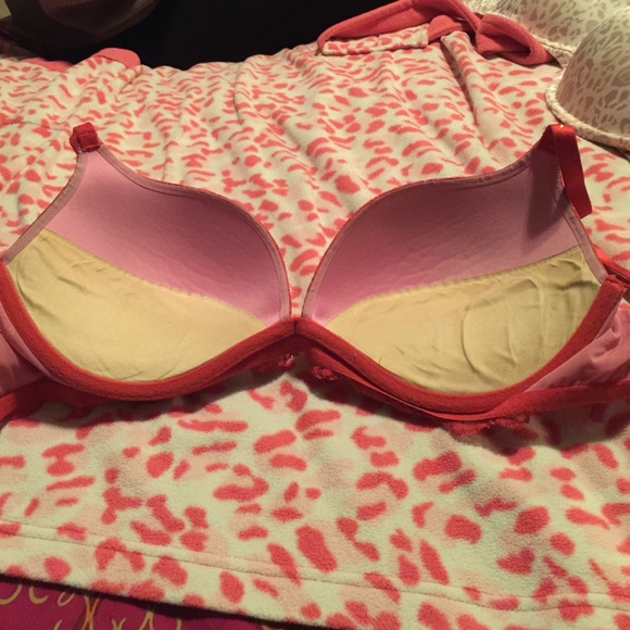 Victoria's Secret bra - Picture 3 of 4
