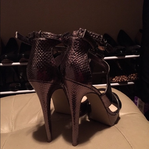 Stilettos - Picture 2 of 4