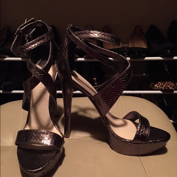 Stilettos - Picture 3 of 4