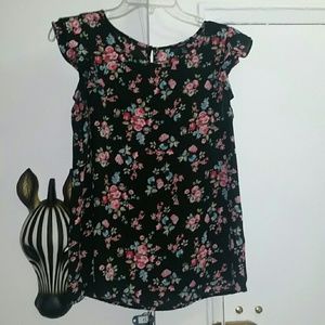 Ruffle Sleeve Floral Top