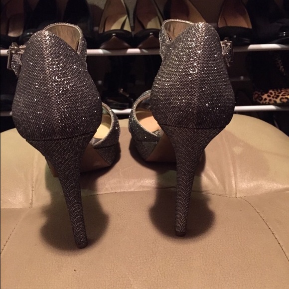 Heels - Picture 2 of 4