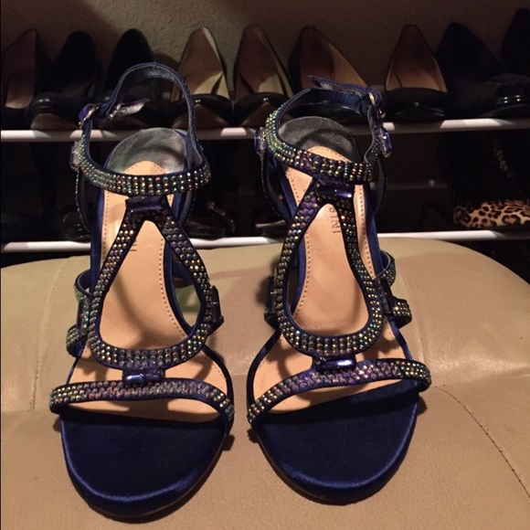 Heels - Picture 1 of 2