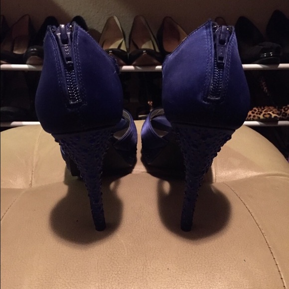 Stilettos - Picture 2 of 4