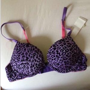 Wonderbra ADDS A FULL CUP SIZE!