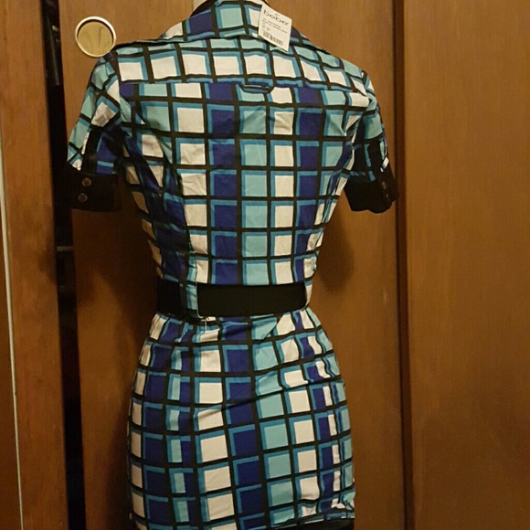 Dress - Picture 3 of 3