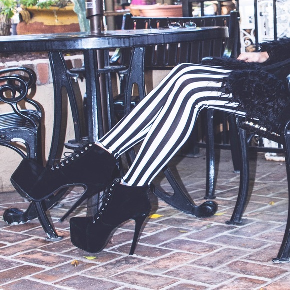 ♠️Suede Platform Heeled Boot Stiletto Heel Bootie - Picture 4 of 4