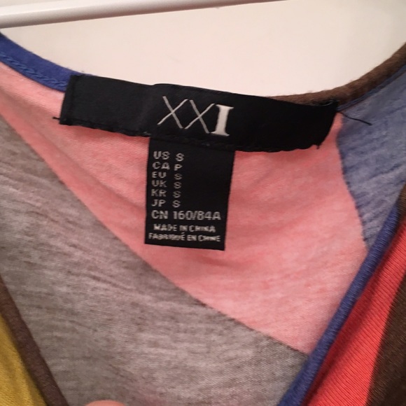 Crop Top - Picture 3 of 4