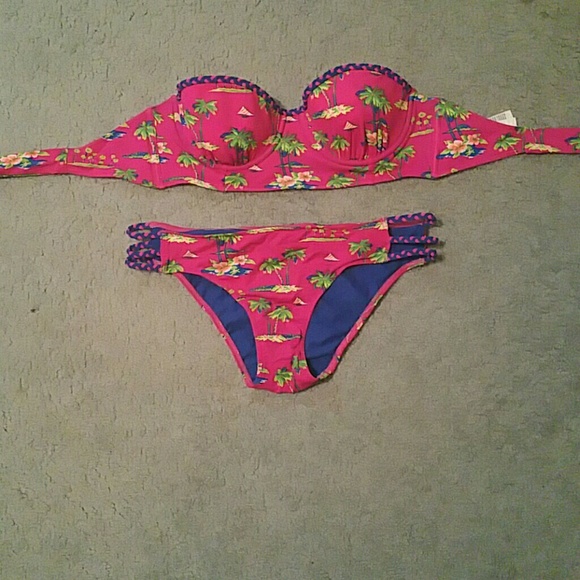 Two piece tropical bikini set