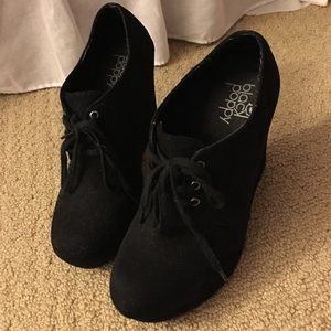 Black booties/wedges