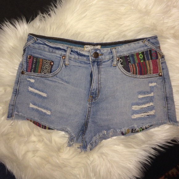 Free People tribal print shorts! Size 30