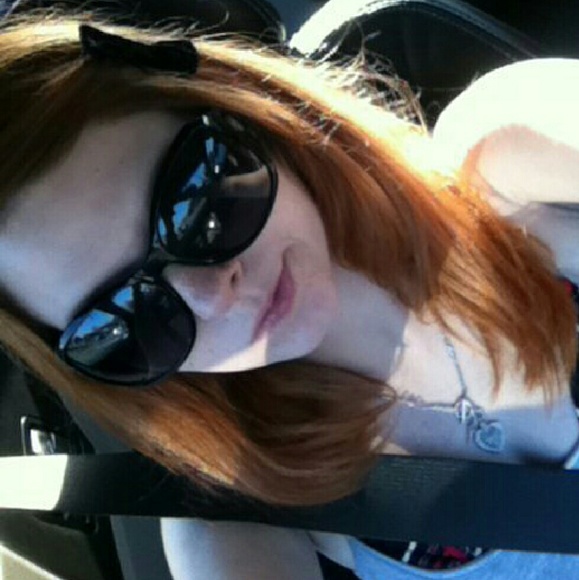 Meet your Posher, Tonya - Picture 1 of 1