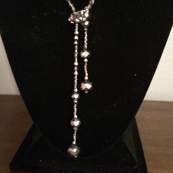 Long necklace - Picture 2 of 2