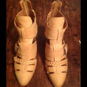 🎉RESERVED🎊Jeffrey Campbell booties