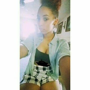 Meet your Posher, Anautica