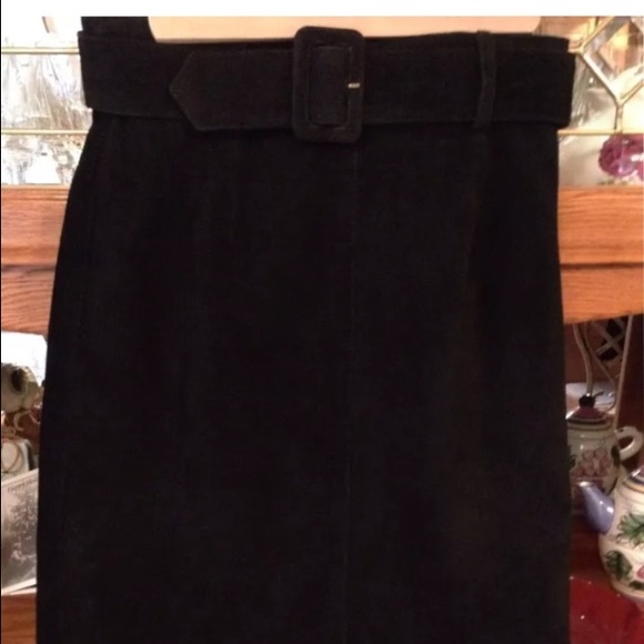 Classic black pencil skirt. Black suede