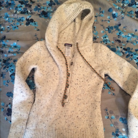 Patagonia women's sweater
