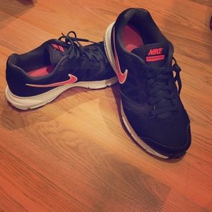Nike Downshifter 6 Running Shoes