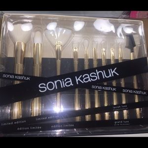 Sonia Kashuk 10pc "Lavish Luxe" brush set
