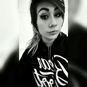 Meet your Posher, Janelle