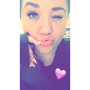 Meet your Posher, Christina