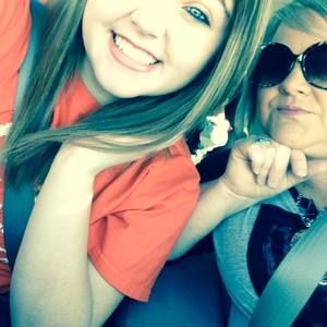 Meet your Posher, Lori