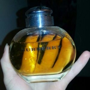 Burberry perfum