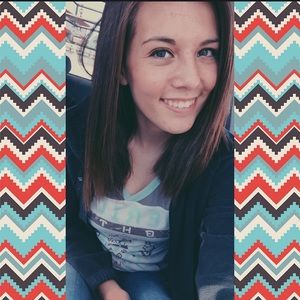 Meet your Posher, Makenzie