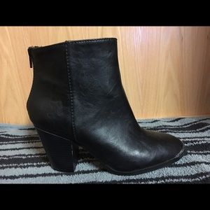 Express Booted Heel