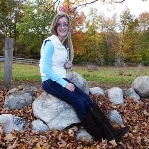 Meet your Posher, Carly