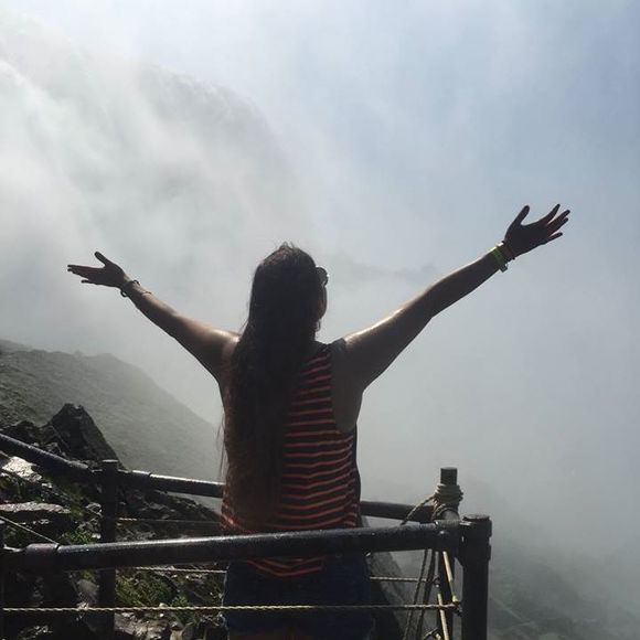 Meet your Posher, Nava