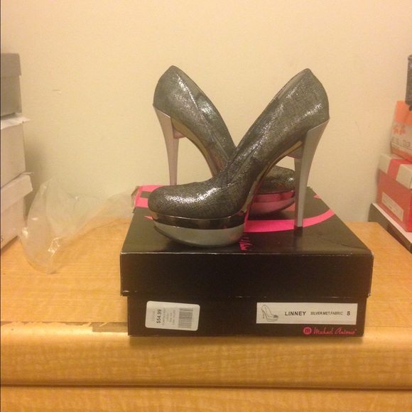 Authentic Michael Antonio silver Lenney