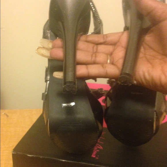 Authentic Michael Antonio Roxette Pumps - Picture 4 of 4