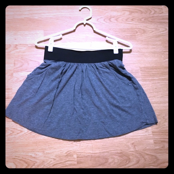 Skater skirt with pockets