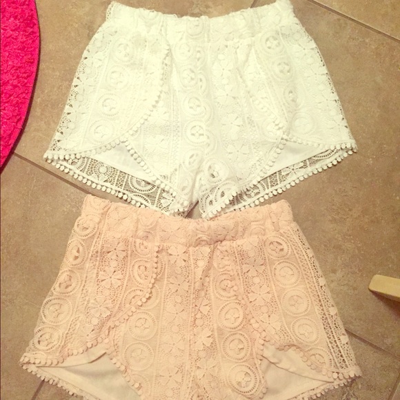 Charlotte Russe White & Blush crochet shorts