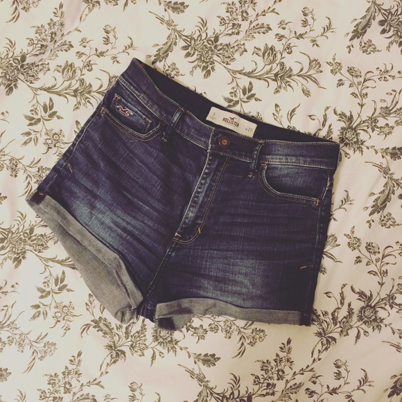 Hollister Dark Rinse High Waisted Denim Shorts