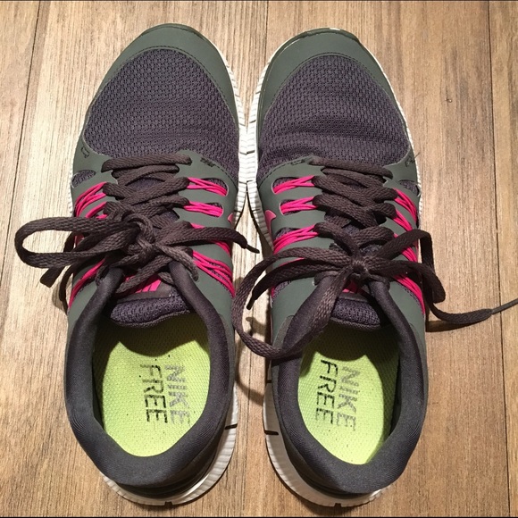 Nike Frees 5.0 Grey & Pink, Size 9
