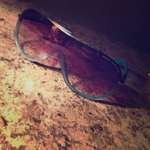 Authentic Marc Jacobs sunglasses!