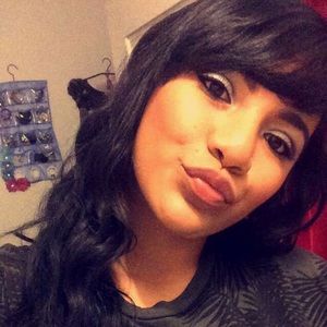 Meet your Posher, Candy