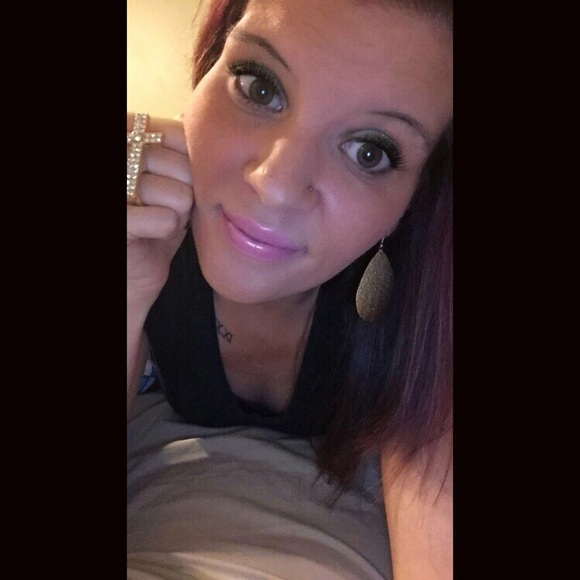 Meet your Posher, Brooke