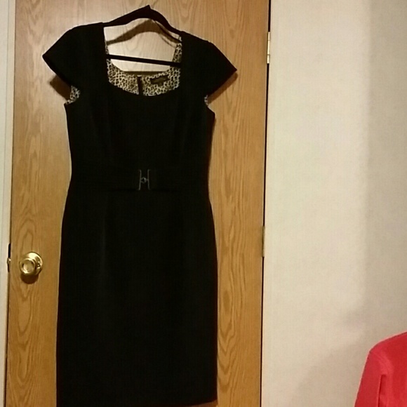 TAHARI dress
