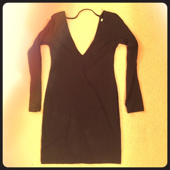 Long sleeved body con mini dress 👗