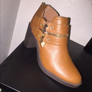 tan booties!!