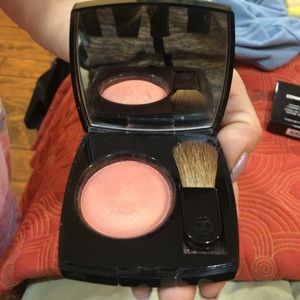 Chanel blush