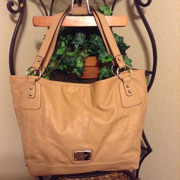 🎉REDUCED🎉Nine West Handbag🎉🎉