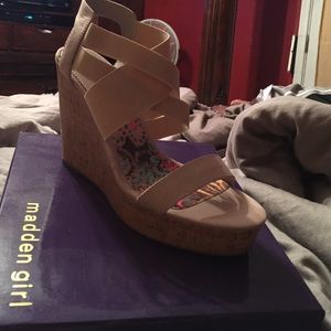 Strappy   Nude wedges