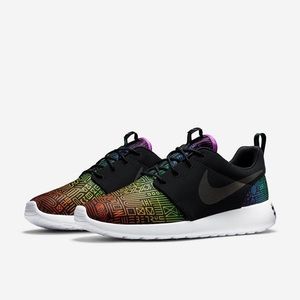 WMNS #BETRUE Nike Roshe Run