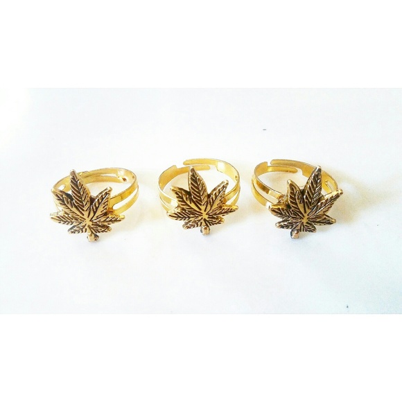 1 gold cannabis ring
